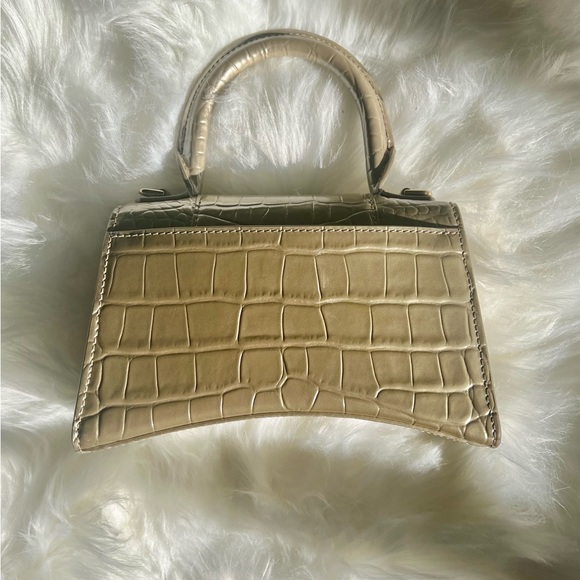 Balenciaga Hourglass XS Metallic Croc-Embossed Top-Handle Bag in Light Gold - Picture 9 of 11